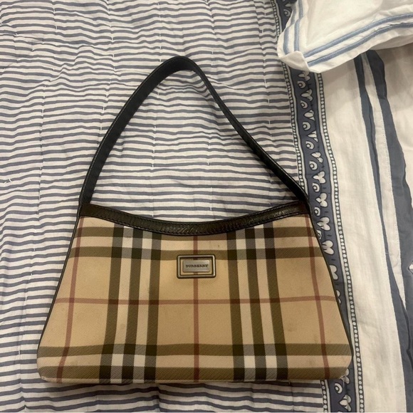 REAL VINTAGE BURBERRY SHOULDER BAG - Picture 1 of 4